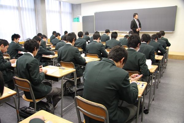 https://www.jhs.tohoku-gakuin.ac.jp/info/content/IMG_3860.jpg